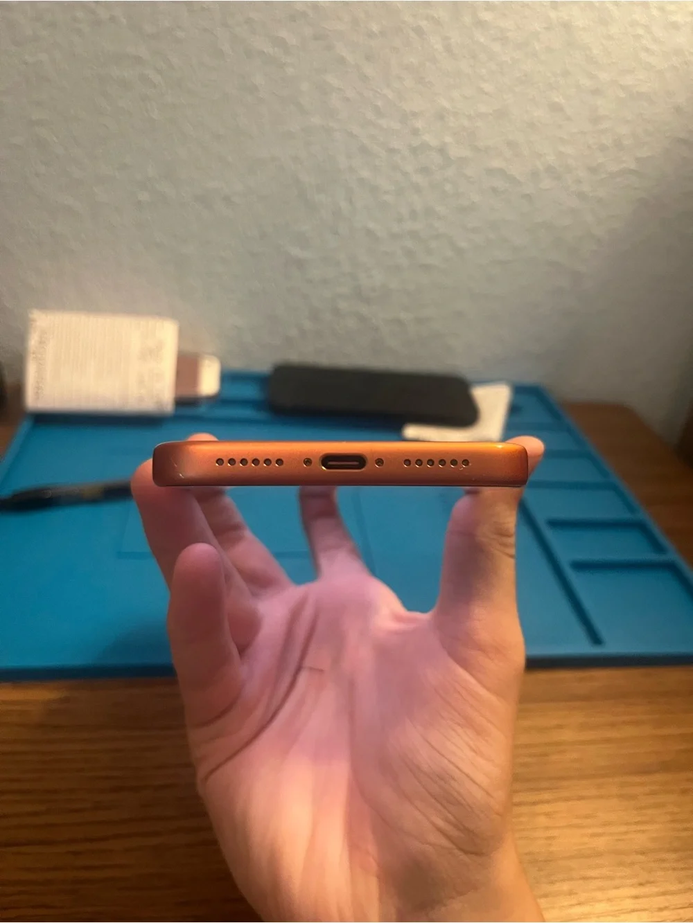 iPhone 17 Pro Max 256GB Orange AT&T Locked – 100% Battery – AS IS - READ